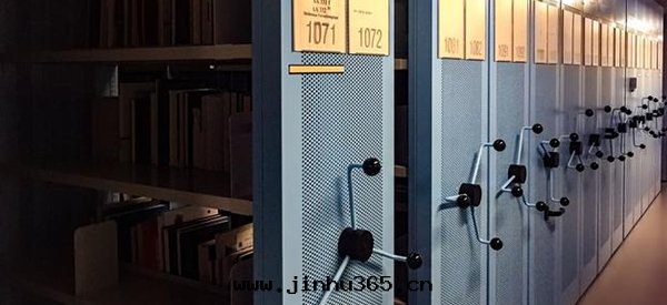 檔案(àn)文(wén)件(jiàn)受潮(cháo)發(fà)黴怎麼(me)辦(bàn)？如(rú)何保存檔案(àn)文(wén)件(jiàn)免受發(fà)黴困擾?